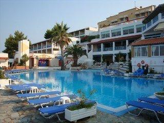 Regina Mare Hotel Perdika  Exterior photo